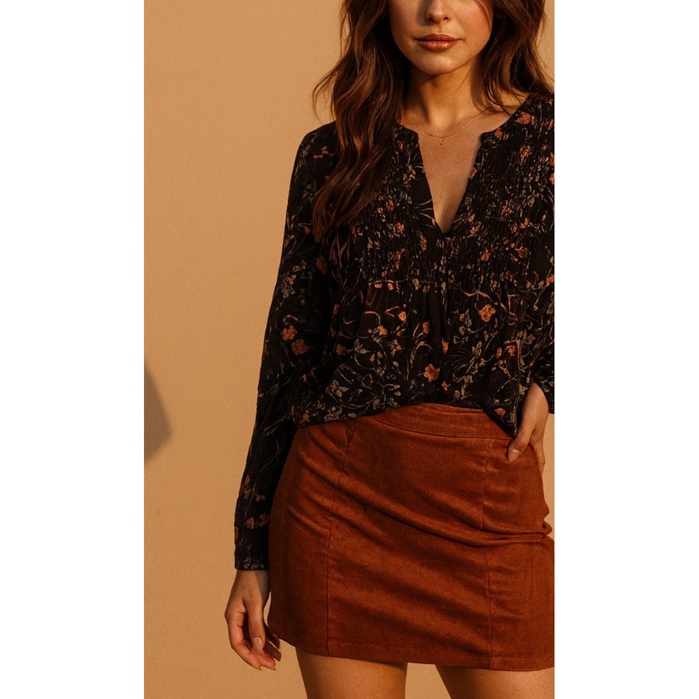 Lucky Brand Womens Black Floral Rutched Long Sleeve VNeck Top sz S Boho Feminine